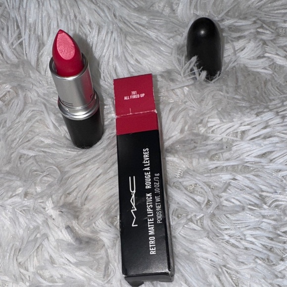 MAC All Fired Up Lipstick - Vibrant Red - Picture 3 of 3